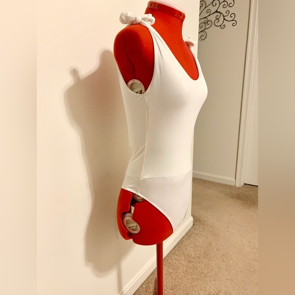 Lulu’s Tie-Strap Open-Back White Bodysuit - Picture 3 of 6